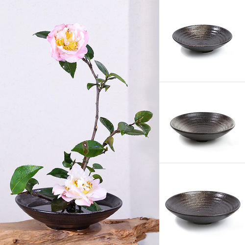 Kenzan flower arrangement vessel, ceramic Zen flower vessel, Japanese style flower arrangement, Chinese style Ikebō Kohara-ryu base, three-legged bowl flower pot