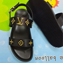 ���Q��ο羳2025�¿��ЬŮ���eɳ��Ьƽ�����m�������z�_�R����