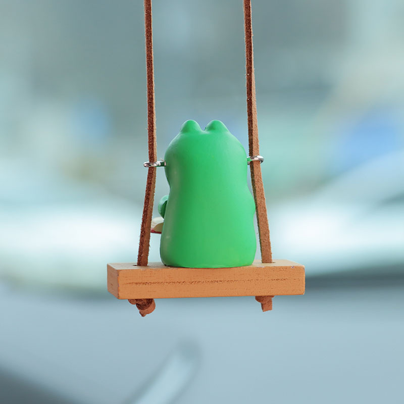 Cartoon frog sitting sofa cross-border car decoration interior pendant pendant car pendant decoration