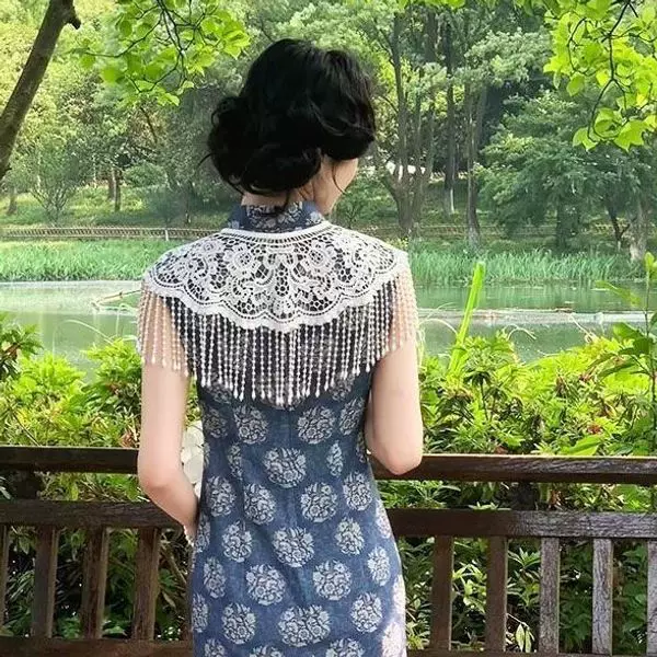 Pearl tassel cloud-shoulder shawl to be worn over a cheongsam, new Chinese-style modified vintage lace, high-end, young, wholesale