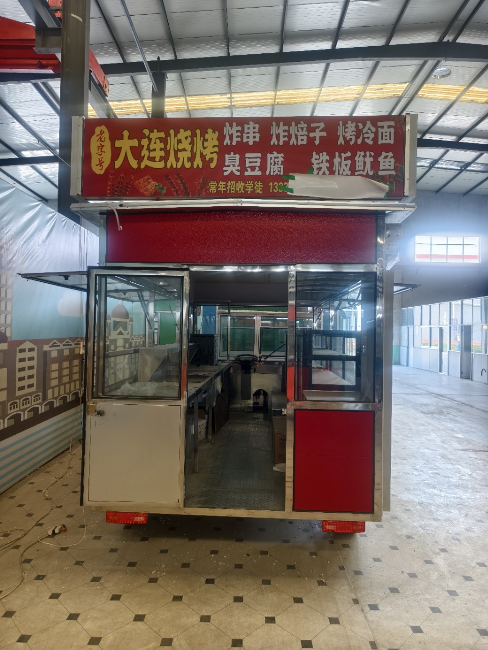 【厂家直销】C款2035*840mm钢制门带玻璃视窗