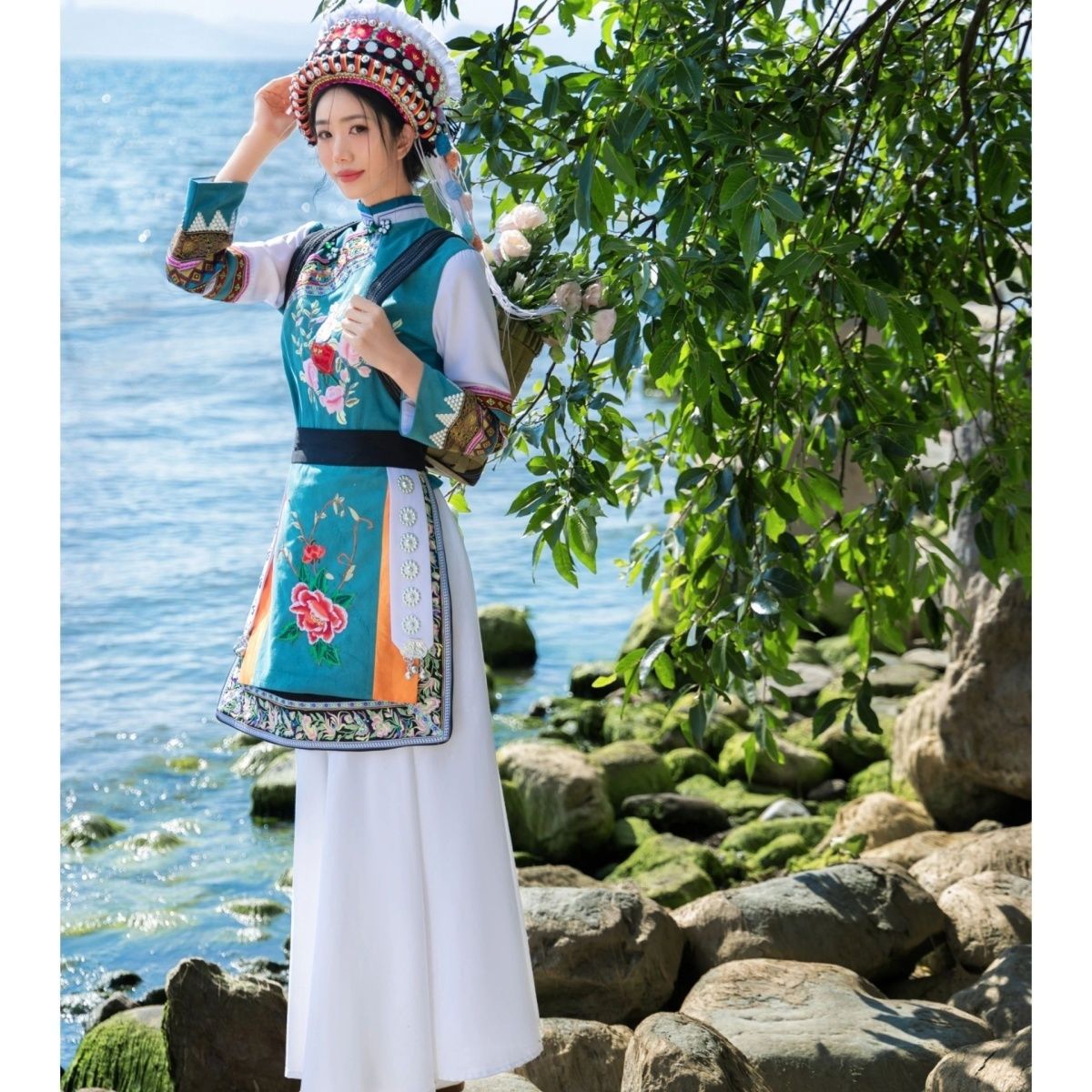 56个少数民族服装女白族套装旅拍摄影至尊优质服装女款跳舞服装风