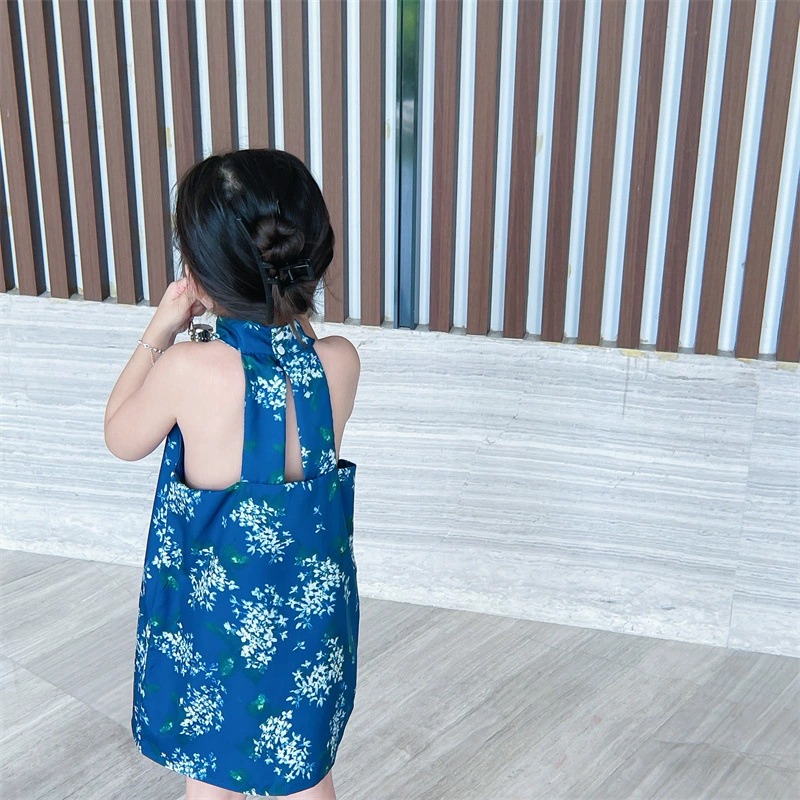 Китайский стиль qipao для девушки лета с кулончиком зелёных бусин и открытым спинкой и улучшенным платьем