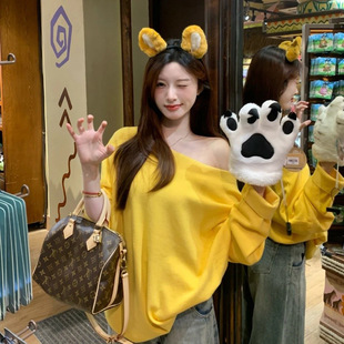 �@�����Sɫ������ᘿ�T��Ů���＾һ��б¶���������@���L������