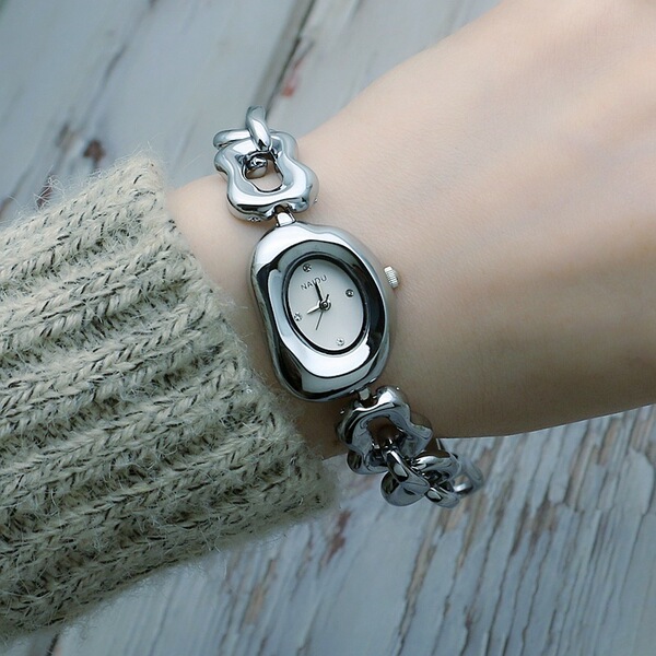 universal bracelet