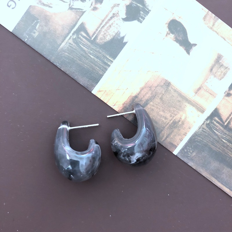 Resin Small Snail Shape Earrings display picture 5