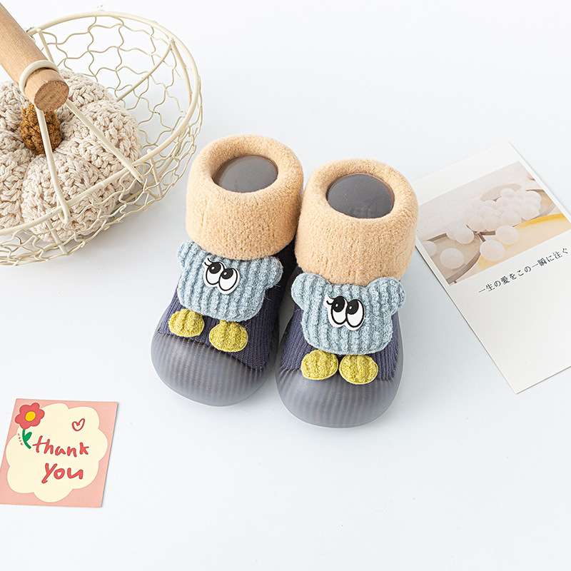 Zapatos para bebés con suela suave otoño y invierno antideslizante para niños pequeños, calcetines de suelo cálido, zapatos de algodón cómodos