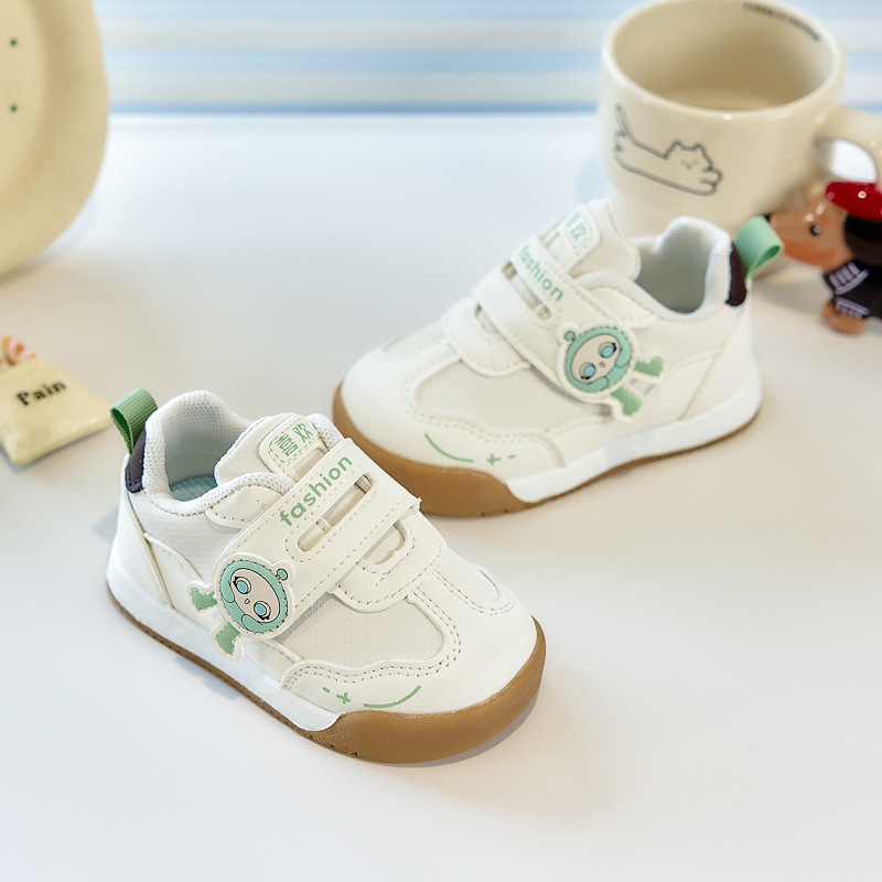 2026 primavera y otoño bebés zapatos para niños y niñas, dibujos animados para niños, zapatos para bebés suaves, zapatos antideslizantes, zapatos Agan