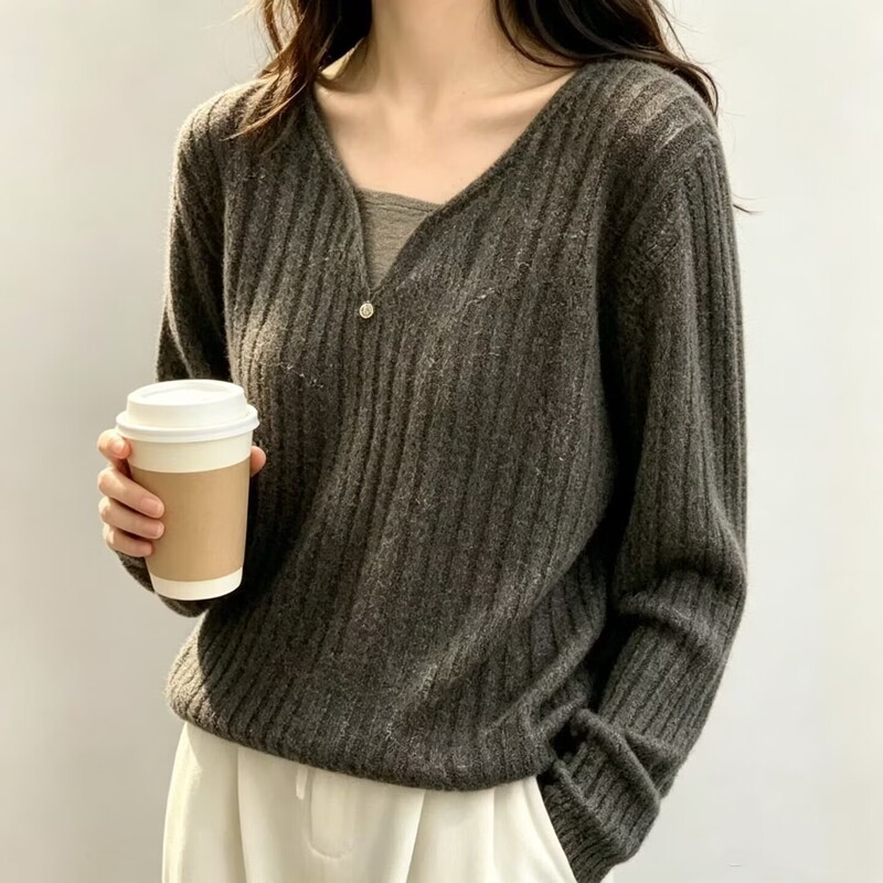 2026 Autumn New Sequin Sweater Long Sleeve Knitwear for Women, Loose Design, Fashionable Short Sweater Women's Top 2026 Autumn New Sequin Sweater Long Sleeve Knitwear for Women, Loose Design, Fashionable Short Sweater Women's Top