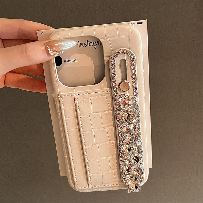 Crocodile Pattern Wrist Strap Suitable for Iphone17/16Pro Max Mobile Phone Case Apple 15 Rhinestone 14 Protective Cover 13