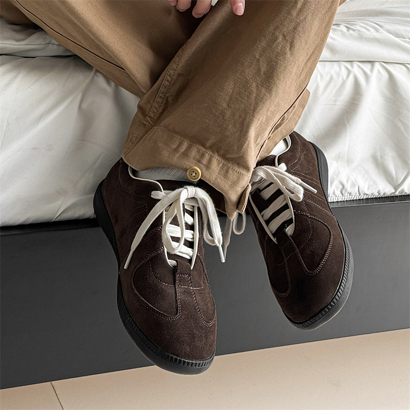 Training Shoes Designed Specifically For Couples, Unisex, Lace-up Casual Sneakers, Low-top Design, New For Fall/Winter 2025._voghion.com