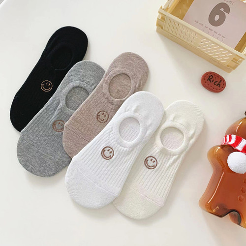 Summer non-slip glue boat socks for men and women, smiley face embroidered socks, versatile invisible socks, Korean ins girls' shallow socks