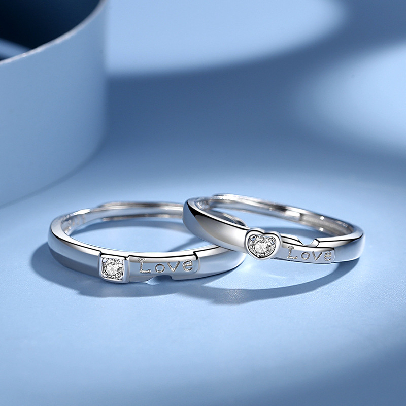 Anillo de pareja de plata esterlina S925 con letras de diamantes anillo de pareja encantadora nicho de moda de alto grado de lujo ligero sin desvanecimiento joyería de boca abierta
