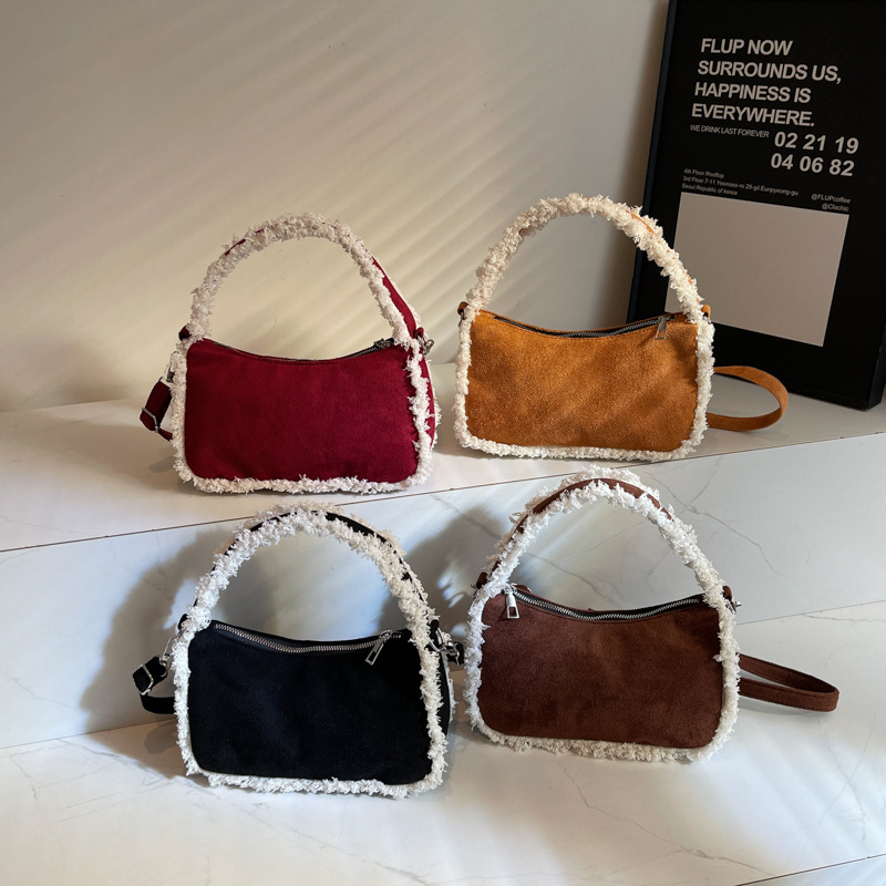 2024 otoño y invierno nueva moda de lana de cordero de alta capacidad bolso de hombro de moda empalme bolso de brazo bolso de lana bolso de mujer