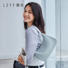 �R������Ҹ�°�Ůʿ�r�и߼���С����������ͨ�ڰٴ��������