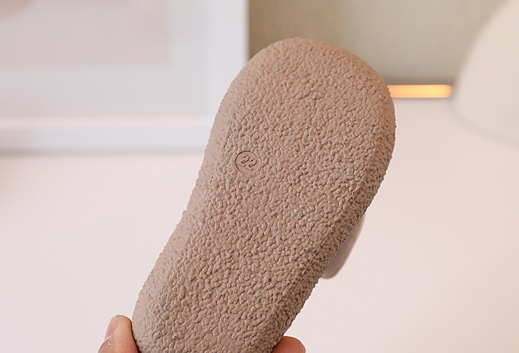 Koreansk barncanvas 2023 vår och höst nya pojkar Casual Baotou flickor mjuk sula Anti-halk babyskor_voghion.com