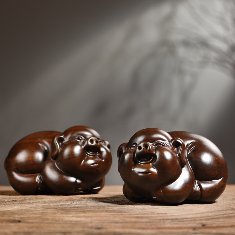 Ebony Carved Pig Ornaments Solid Wood Pig Cute Smiley Zodiac Decoration Redwood Crafts Home Ornaments