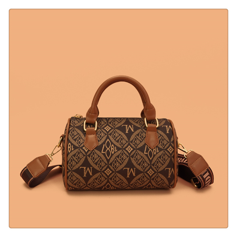 This year's popular cross-border handbag for women is the 2024 new printed letter texture light luxury Boston handbag and single-shoulder bag undefined
