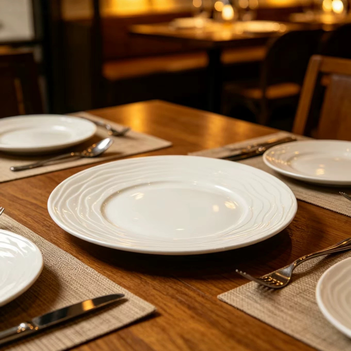 【Artículo Único de Estilo Francés】Plato de Cena Occidental con Diseño de Ondas【Cerámica de Alta Gama】Plato Plano Creativo para Repostería