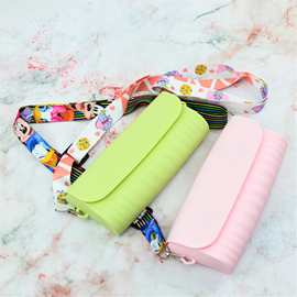 亚马逊新款磁吸斜挎包 简约时尚潮流硅胶单肩包 防水零钱包女士包