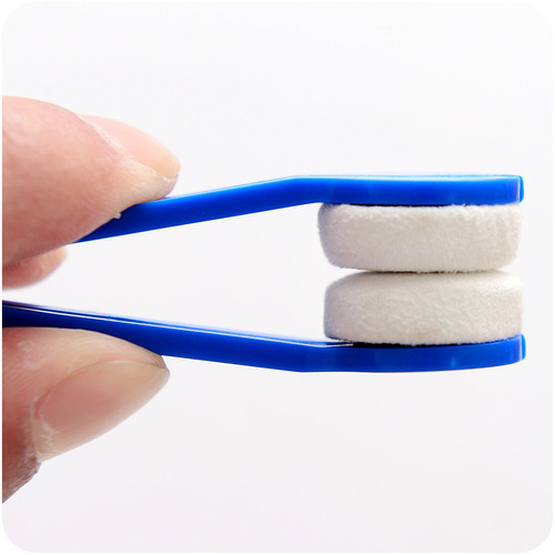 Portable eyeglass cleaner with suede eyeglass cloth, a must-have eyeglass cleaning tool that doesn't scratch the lenses