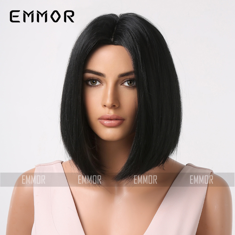 Peluca de estilo europeo y americano cabello corto para mujer verano nueva moda negro cabeza de onda natural cubierta de cabeza completa cubierta de peluca ligera reductora de edad