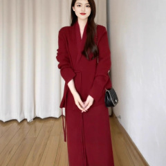 新中式针织开衫半身裙套装女秋冬2025年新款高级感红色毛衣两件套