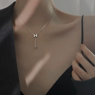 H字母项链2025年新款女夏小众设计感轻奢性冷淡风简约锁骨链镀银