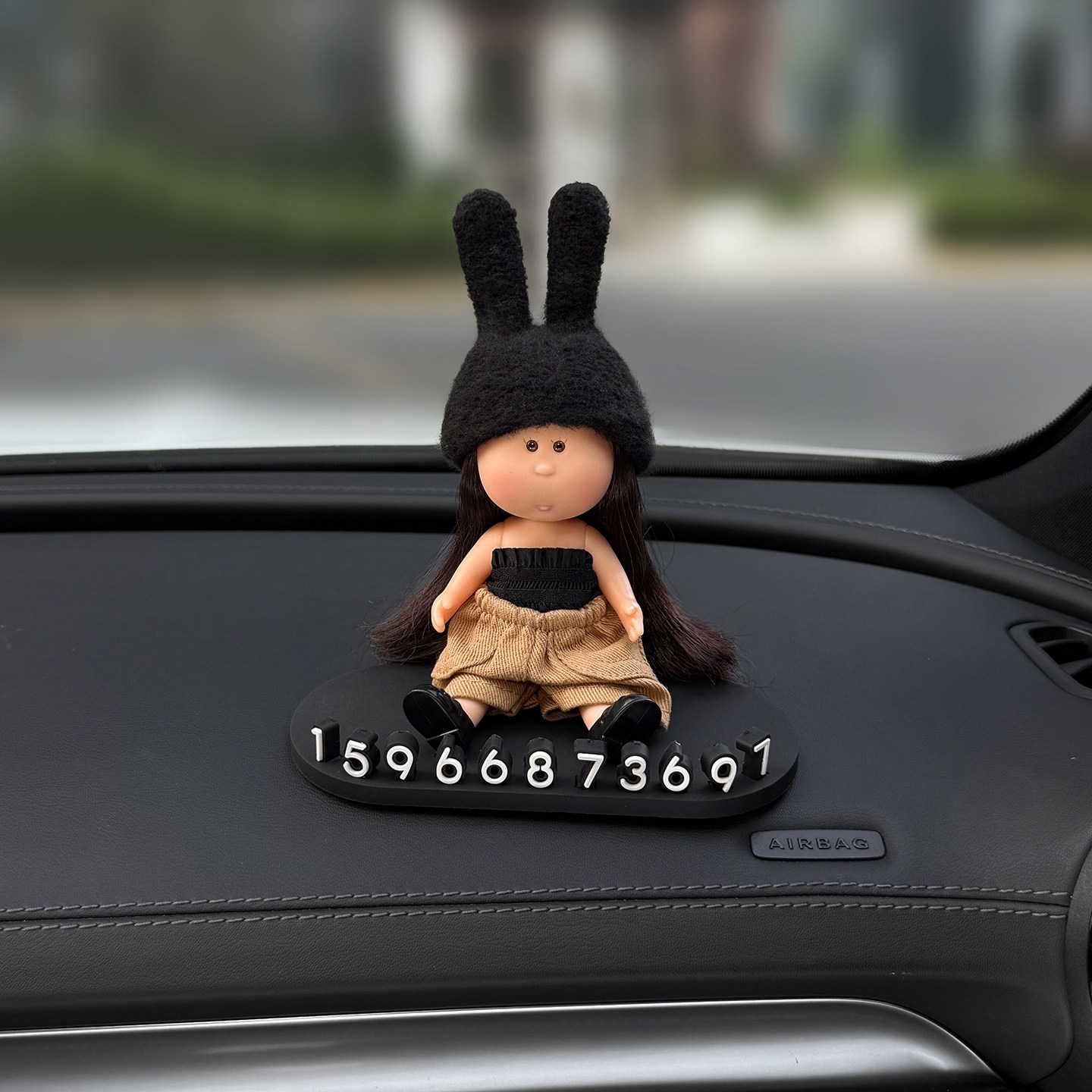 Cute potato-shaped car parking permit, temporary parking number plate, in-car phone holder, decorative item for women, exudes a sophisticated vibe
