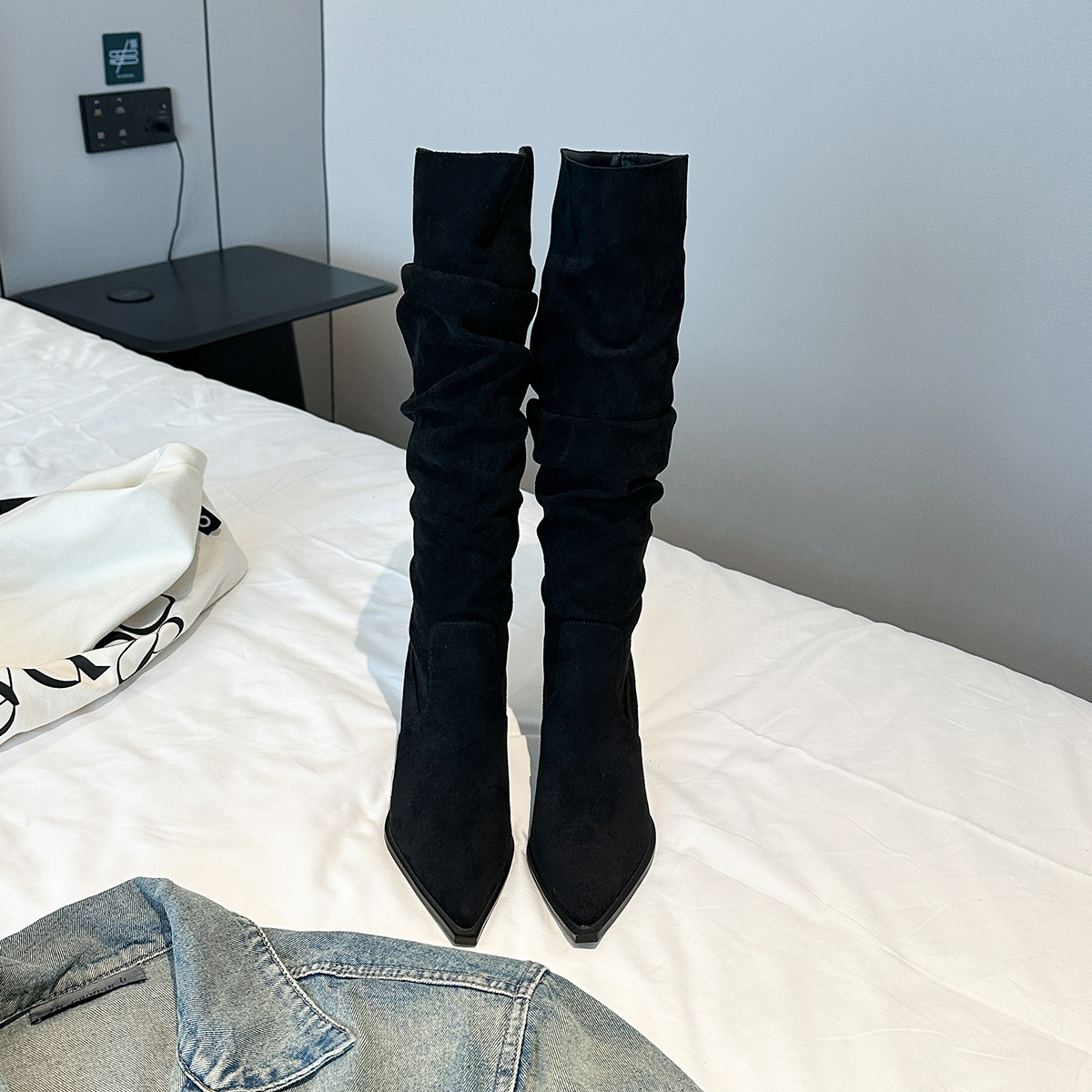 9800-1 Botas de pila de punta de red, botas de rodilla, botas de invierno, botas de tacones delgados, botas de mujer