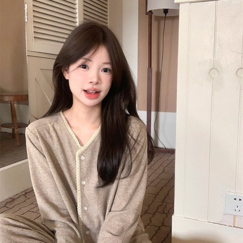 2025 New Khaki Lace Lamb Wool Autumn and Winter Simple Pajamas for Women, Soft and Fresh, Suitable for Wearing Outside, Manufacturer in Stock 2025 New Khaki Lace Lamb Wool Autumn and Winter Simple Pajamas for Women, Soft and Fresh, Suitable for Wearing Outside, Manufacturer in Stock