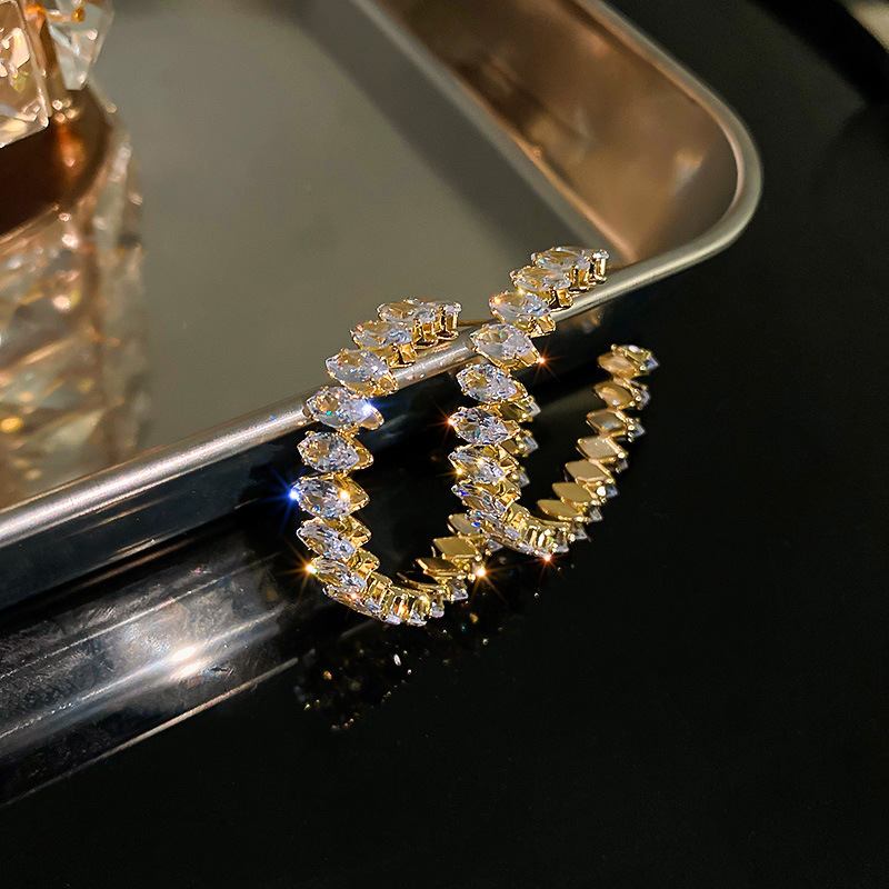 Orecchini semplici con ago in argento Corea del Sud, porta orientale, zircone, cerchio geometrico a forma di C, Internet, rosso, moda_voghion.com