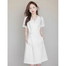 小众V领高级感白色连衣裙女夏季韩版小个子简约干练气质通勤a字裙