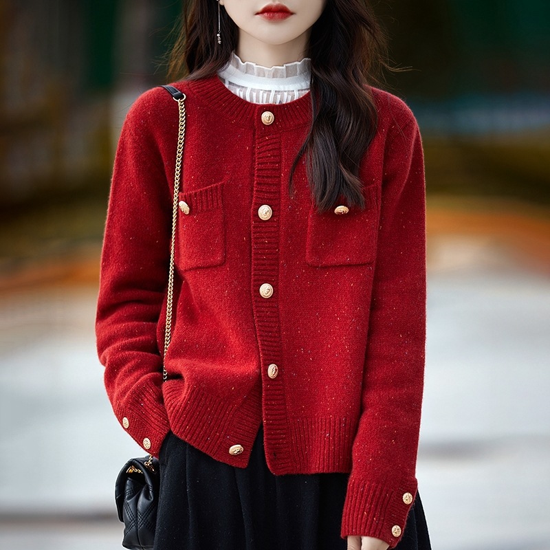 2024 spring new long-sleeved cardigan women's round neck bright silk knitted sweater coat loose Chanel style outer top