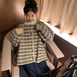 复古提花花朵圆领春装毛衣开衫外套女2026新款秋冬古着宽松针织衫