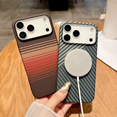 适用苹果17Promax碳纤维纹磁吸手机壳iPhone16凯夫拉超薄肤感磨砂