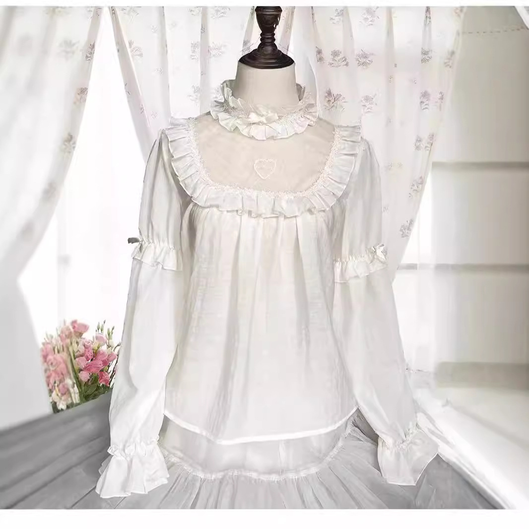 Brocade Garden Lolita original interior [Camisas de amor] amor hueco de manga larga elegante camisa retro versátil