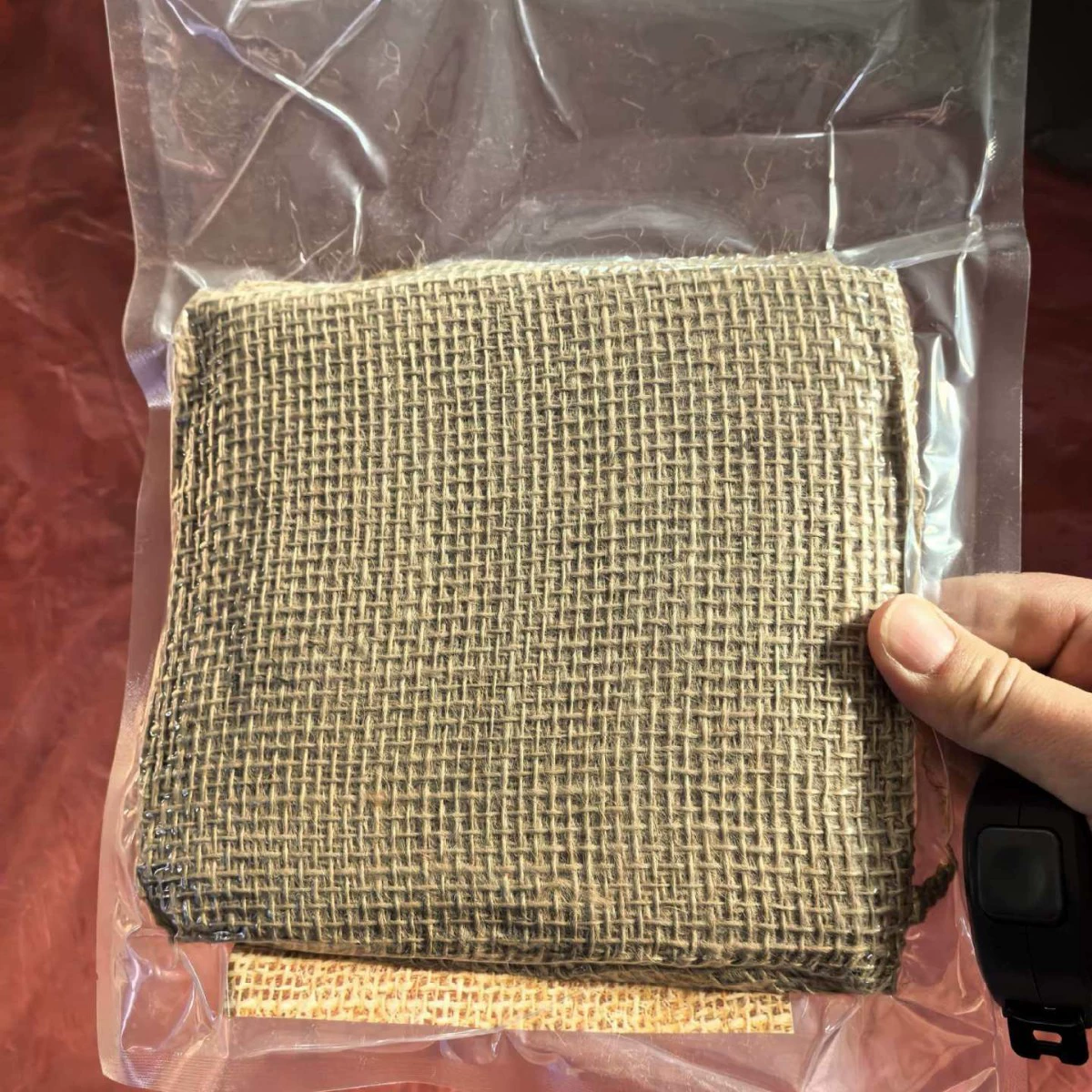 Прямые поставки от фабрики конопли Juhang: традиционная джутовая мешковина для декора, упаковки, мощения, садоводства и ландшафтного дизайна.