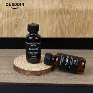 �Ƶ���Ʒ�e�^����ԡ���S��ֱ�Nһ���԰ײ���ԡ¶ϴ�lˮ�o�l��30ml