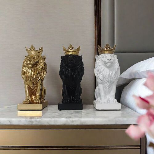 Wholesale Nordic style crown lion creative home hotel decorations entrance soft decoration desktop living room decorations