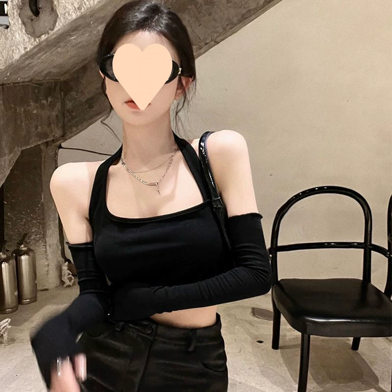Модная сексуальная майка на бретельках с воротником-халтер для женщин с уникальным дизайном, открытыми плечами, короткими рукавами, нишевым стилем.