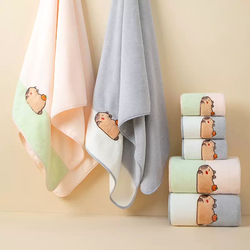 定制新款拼接卡皮巴拉珊瑚绒家用吸水速干毛巾浴巾套装