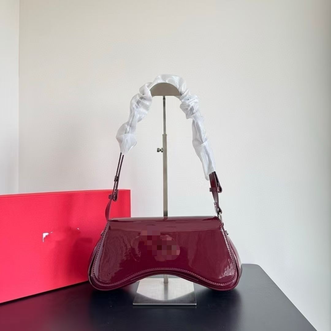 2025 New Crescent Niche Design Casual Underarm Bag Fashion High-End Versatile Commuter Women's Handbag - Thumbnail 2
