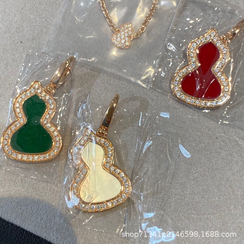 大葫芦项链女V金白贝母吊坠厚镀玫瑰金红玛瑙锁骨CNC精雕直播批发
