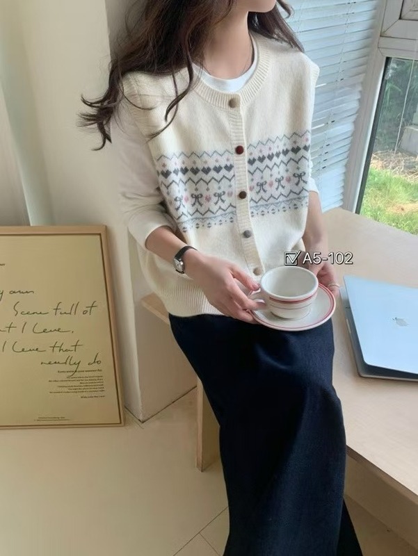 2025年春季新款复古提花针织马甲女装外搭叠穿无袖坎肩背心马夹上|undefined