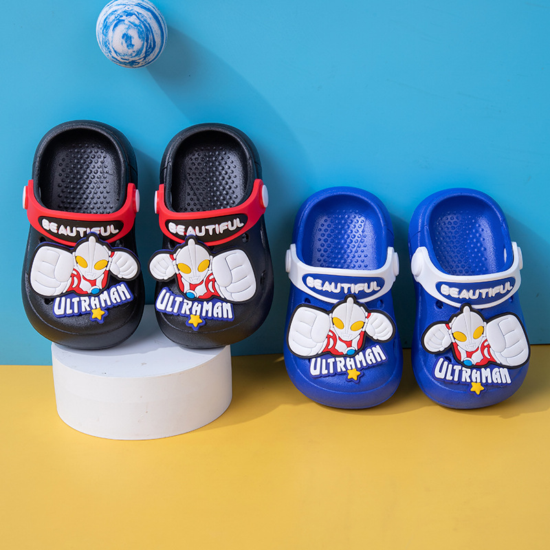 Ultraman Kidsren's Clogs Summer New Style Boys and Girls Home Outing Beach Shoes Baotou Soft-Soled Non-Slip Slippers