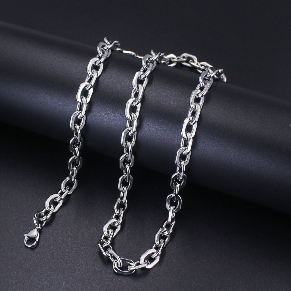 Hammered Cross Octagonal Cuban Link Chain Bracelet For Men_voghion.com