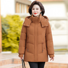 专柜女冬装保暖妈妈款羽绒服休闲加厚气质白鸭绒宽松连帽大码外套