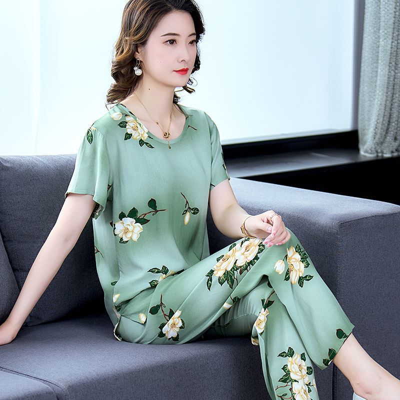 Mom's Pajamas, Middle-Aged and Elderly Cotton Silk Suits, Women's Summer Home Clothes, Loose Cotton Silk Prints, Fashionable for the Elderly, Can Be Worn Outside