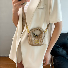 2025新款褶皱高级斜挎包月牙饺子包云朵腋下时尚手提包通勤小包